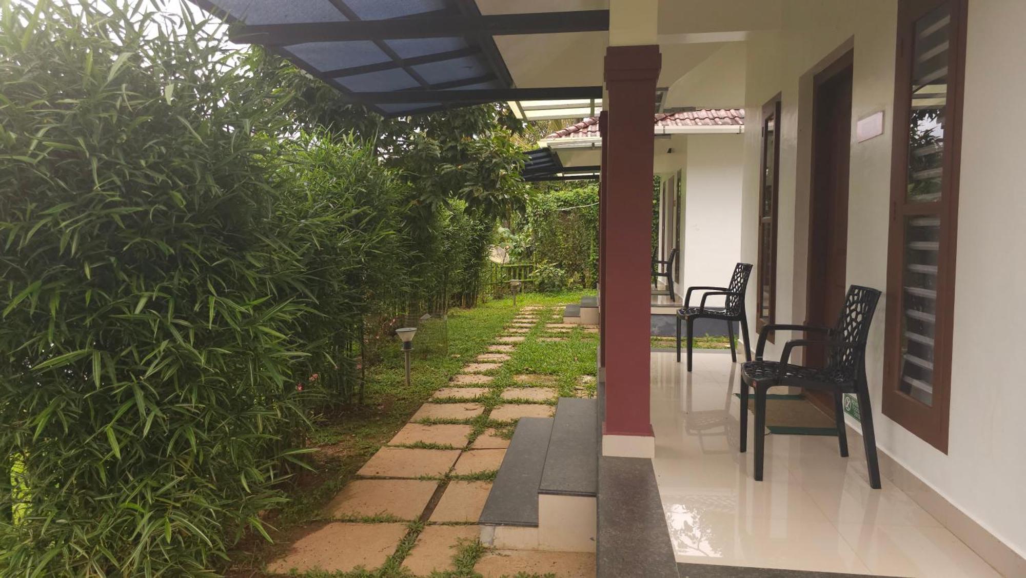 Green Ample Resorts Vaduvanchal Exterior photo